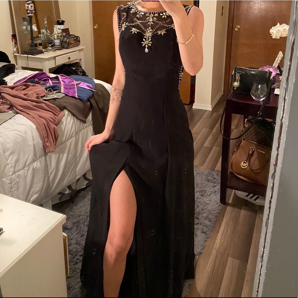 Black prom dress